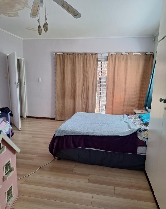 4 Bedroom Property for Sale in Panorama Western Cape